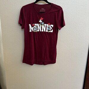 Disney Minnie T-Shirt Size Small‎